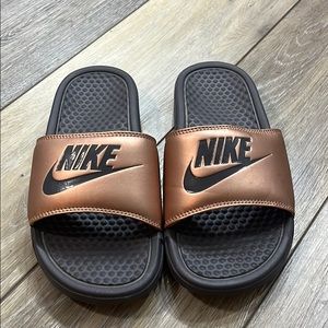 NWOT Nike Benassi JDI Slides